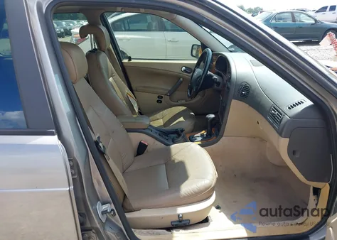 2001 Saab 9-5 Aero из США, поврежденный, VIN YS3EH48G613025596